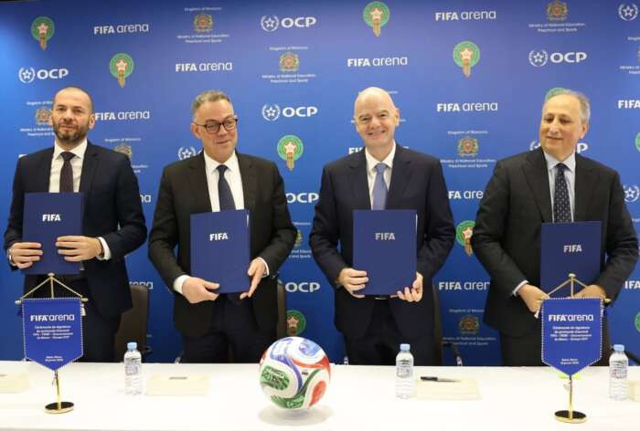 فيفا توقع اتفاقية لإحداث 30 ملعبًا مصغرًا من نوع “FIFA Arena” بالمغرب