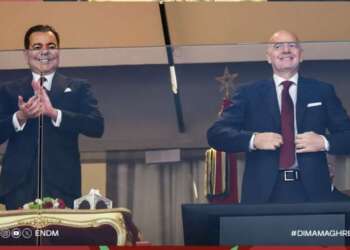 الأمير مولاي رشيد إلى جانب رئيس “الفيفا” في نهائي كأس أمم إفريقيا