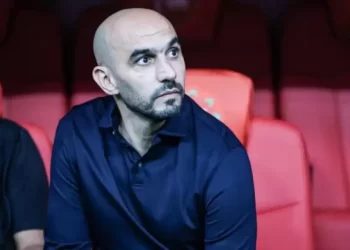 بين منطق الإنجاز ومنطق الإقالة.. هل يدفع وليد الركراكي ثمن نهائي ضائع؟