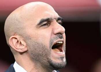 الركراكي يشيد بتألّق بونو ويؤكد: بلوغ النهائي إنجاز مستحق للجماهير المغربية