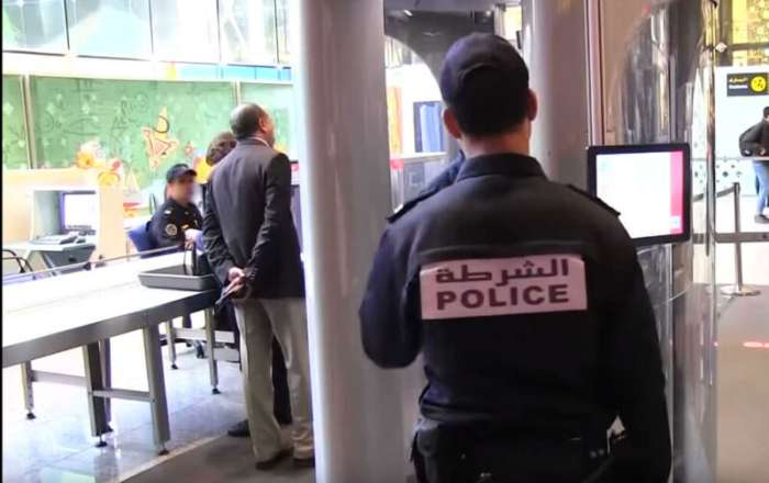 الأمن يوقف فرنسياً من أصل جزائري بسبب شكايات وإساءات موثقة
