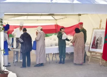 تنفيذا للتعليمات الملكية … الحرس الملكي يوزع 6000 وجبة إفطار يوميا