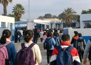 استئناف الدراسة تدريجياً بالقصر الكبير بعد تحسن الأحوال الجوية