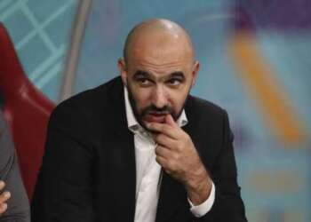 أنباء اهتمام مارسيليا بالركراكي تثير الجدل.. ومصادر تنفي صحة المعطيات المتداولة