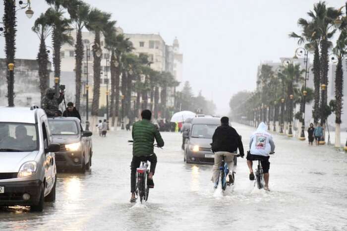 تساقطات غزيرة تشل حركة المرور بين شفشاون تطوان وطنجة