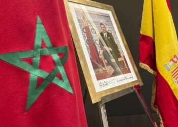 اتصالات غير معلنة بين حزب الشعب الإسباني والرباط تعيد ملف الصحراء إلى الواجهة