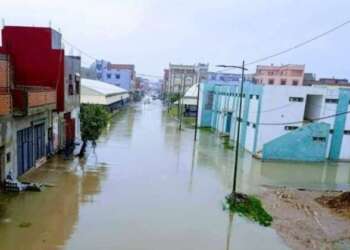 المنظمة المغربية لحقوق الإنسان تدعو لإعلان القصر الكبير مناطق منكوبة وتفعيل التعويضات العاجلة