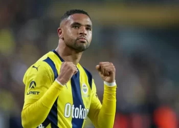 وهبي يحسم الجدل: “غياب النصيري تقني فقط وسنواصل متابعة الجميع”