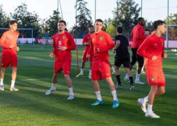المنتخب الوطني يرفع نسق التحضيرات بحصتين تدريبيتين استعداداً لوديتي الإكوادور والباراغواي