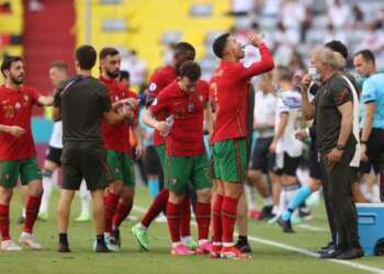 الفيفا يمدد استراحة شرب المياه إلى 3 دقائق في كأس العالم 2026 لضمان سلامة اللاعبين