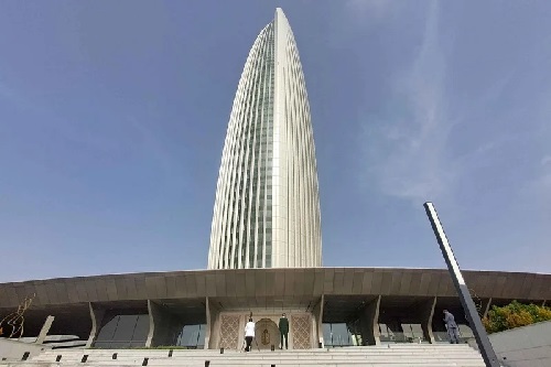 بلومبرغ: برج حمد السادس رمز جديد للتقدم والحداثة 