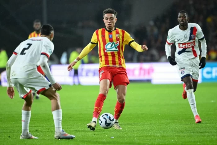 بين وفرة الحضور وندرة التأثير نائل العيناوي في اختبار التموقع داخل مشروع روما 