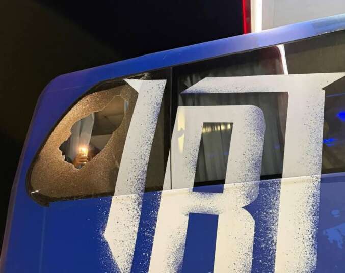 اتحاد طنجة يستنكر الاعتداء على حافلته بعد مواجهة أولمبيك آسفي