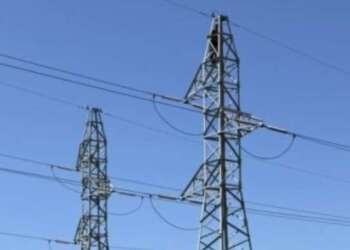 إنقاذ شخص حاول الانتـ ـحار من أعلى عمود كهربائي بمنطقة “مغوغة”