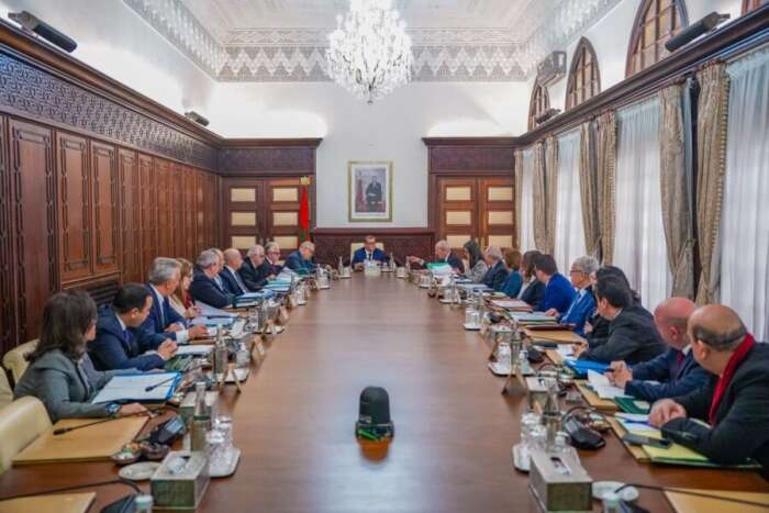 مجلس الحكومة يتدارس قوانين تنظيمية ومشروع مرسوم عسكري تمهيداً للمجلس الوزاري 