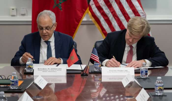 المغرب والولايات المتحدة يوقعان خارطة طريق دفاعية لعشر سنوات 
