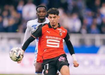 غموض يلف مستقبل زبيري مع رين بعد بداية متعثرة في الدوري الفرنسي
