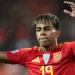 لامين يامال يندد بهتافات مسيئة للإسلام في الملاعب