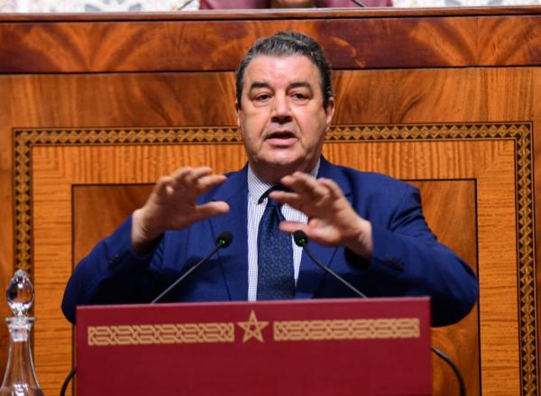 السنتيسي ينتقد غياب الوزراء عن البرلمان: تفاعل حكومي ضعيف ومقترحات تُجهض داخل اللجان 