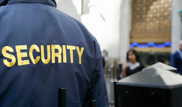 الحكومة تنصف حراس الأمن بتعديل مدونة الشغل وتقليص ساعات العمل 