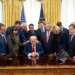 صلاة جماعية من تنظيم البيت الأبيض لاستعادة الجذور المسيحية للولايات المتحدة