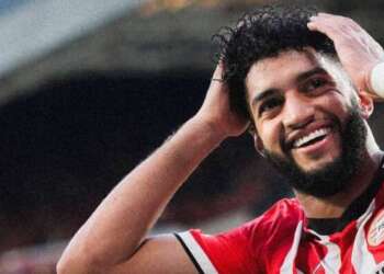 إسماعيل الصيباري ينافس على جائزة أفضل لاعب في الدوري الهولندي بعد موسم استثنائي
