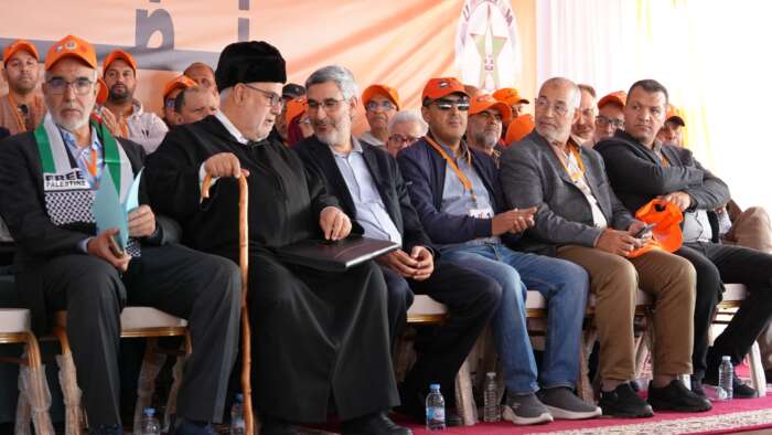 بنكيران يحذر من نقطة اللاعودة ويدعو إلى يقظة اجتماعية وسياسية 