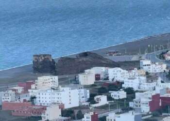 شفشاون.. نهب الرمال بشاطئ تارغة.. استنزاف للثروة الطبيعية وتوسع لنفوذ “مافيا الرمال”