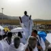 أكثر من 1,7 مليون حاج يتوجهون إلى مزدلفة بعد الوقوف بعرفة وسط حرارة مرتفعة وتدابير مشددة