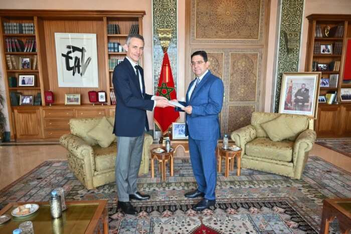 السفير الفرنسي الجديد يباشر مهامه بالمغرب بعد تقديم أوراق اعتماده لبوريطة 