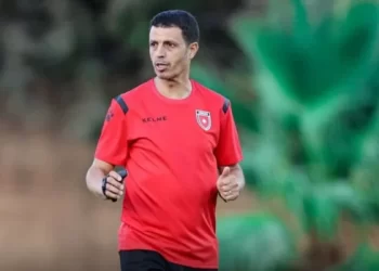 سلامي يتمسك بالأمل قبل موقعة الجزائر: قادرون على تصحيح المسار