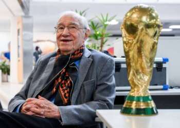 91 عاماً من الشغف.. أسطورة التعليق الأرجنتيني يواصل رحلته مع مونديال 2026