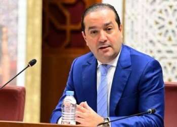 “الأحرار” يكشف لوائحه الانتخابية ويزج بأربعة وزراء في سباق تشريعيات 2026