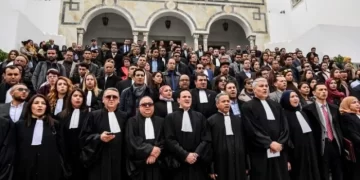 المحامون يصعّدون.. هيئة الدار البيضاء تعلّق جميع الخدمات المهنية وجمعية الهيئات تتجه نحو تدويل المعركة ضد قانون المحاماة