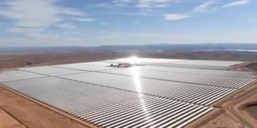 أكوا باور السعودية توسع استثماراتها بالمغرب.. رهان على الطاقات المتجددة والهيدروجين الأخضر
