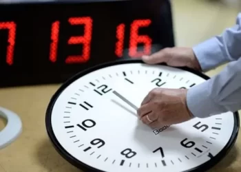 بعد قرار الحكومة العودة إلى غرينتش.. الحملة الوطنية تعلن حل لجنتها وتعتبر معركتها قد انتهت