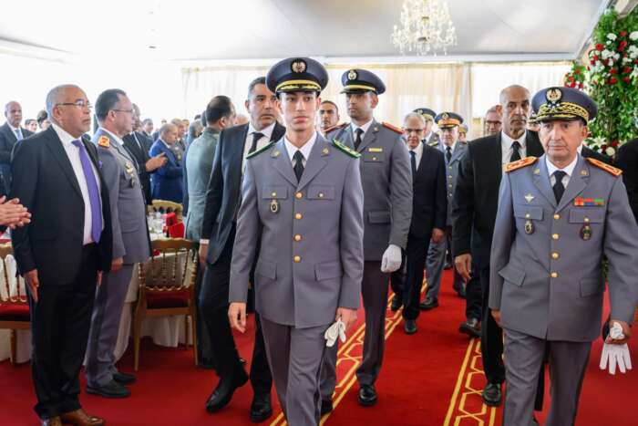 ولي العهد يترأس بالقنيطرة حفل تخرج 304 ضباط مغاربة وأجانب من الكلية الملكية للدراسات العسكرية العليا