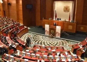 في غياب الأغلبية.. مجلس المستشارين يمرر مقترحات لتفويت “سامير” للدولة وتقنين أسعار المحروقات