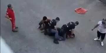 وفاة مغربي أثناء توقيفه في بولونيا تشعل الجدل في إيطاليا