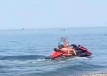 شفشاون. حادث خطير بشاطئ الشماعلة.. اصطدام “جيت سكي” بمصطاف يطرح تساؤلات حول السلامة والمراقبة