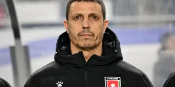 الأمير علي يودّع جمال السلامي.. إشادة بدور المدرب المغربي في إنجاز التأهل التاريخي للمونديال