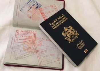 الحكومة تصادق على جيل جديد من جواز السفر المغربي وتقنن استعمال “التروتنيت”