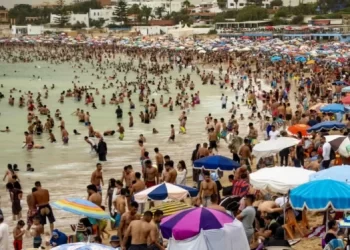 الأرصاد الجوية تحذر من موجة حر تصل إلى 45 درجة بعدد من مناطق المغرب