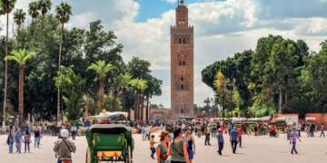 السياحة المغربية تواصل النمو.. 9.4 ملايين وافد وإيرادات السفر ترتفع إلى 53.8 مليار درهم