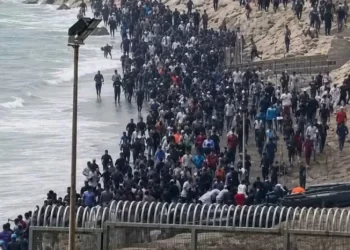 المغرب وإسبانيا يتفقان على إعادة المهاجرين الواصلين إلى سبتة وتعزيز التنسيق الأمني أ