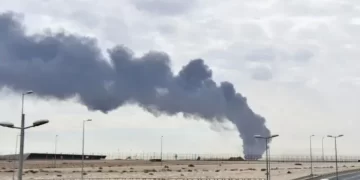البحرين والكويت تعلنان اعتراض صواريخ ومسيّرات إيرانية وتعزيز الجاهزية العسكرية