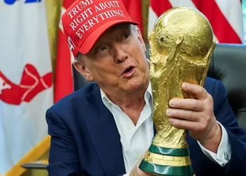 ويفا يهاجم فيفا: تعليق عقوبة بالوغون بعد تدخل ترامب “تجاوز للخط الأحمر”