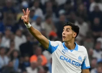 نايف أكرد يقترب من مغادرة مارسيليا والعودة إلى الدوري الإسباني