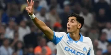 نايف أكرد يقترب من مغادرة مارسيليا والعودة إلى الدوري الإسباني
