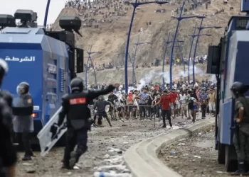 القضاء يباشر محاكمة 25 متهما على خلفية أحداث الهجرة الجماعية نحو سبتة